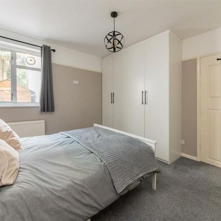 헨던 Vibrant & Stylish Mill Hill East Pad 아파트 외부 사진