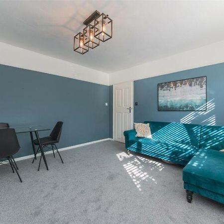 헨던 Vibrant & Stylish Mill Hill East Pad 아파트 외부 사진