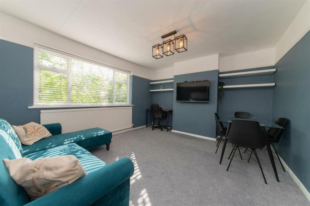 헨던 Vibrant & Stylish Mill Hill East Pad 아파트 외부 사진