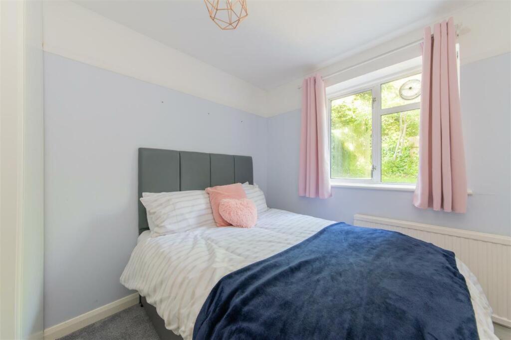헨던 Vibrant & Stylish Mill Hill East Pad 아파트 외부 사진